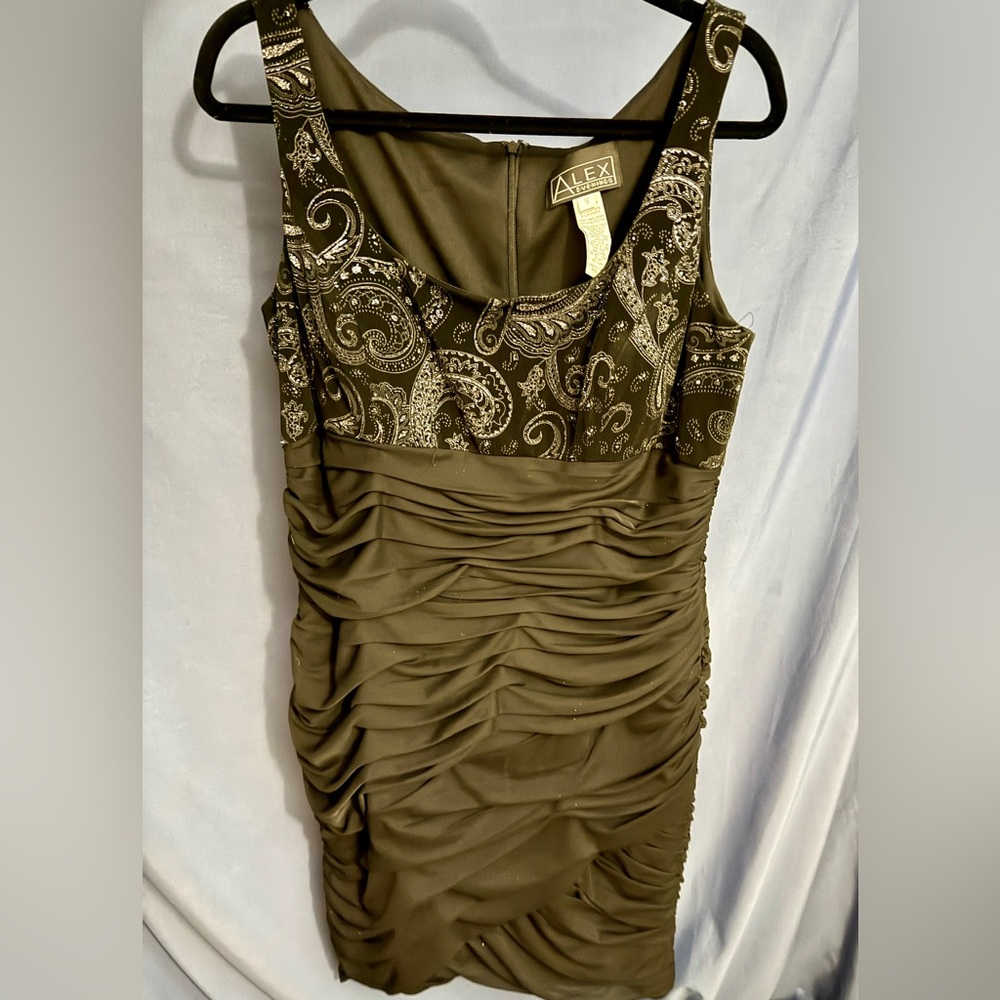 Vintage Alex Evenings Black Dress with Silver Paisley Pattern. Size 16